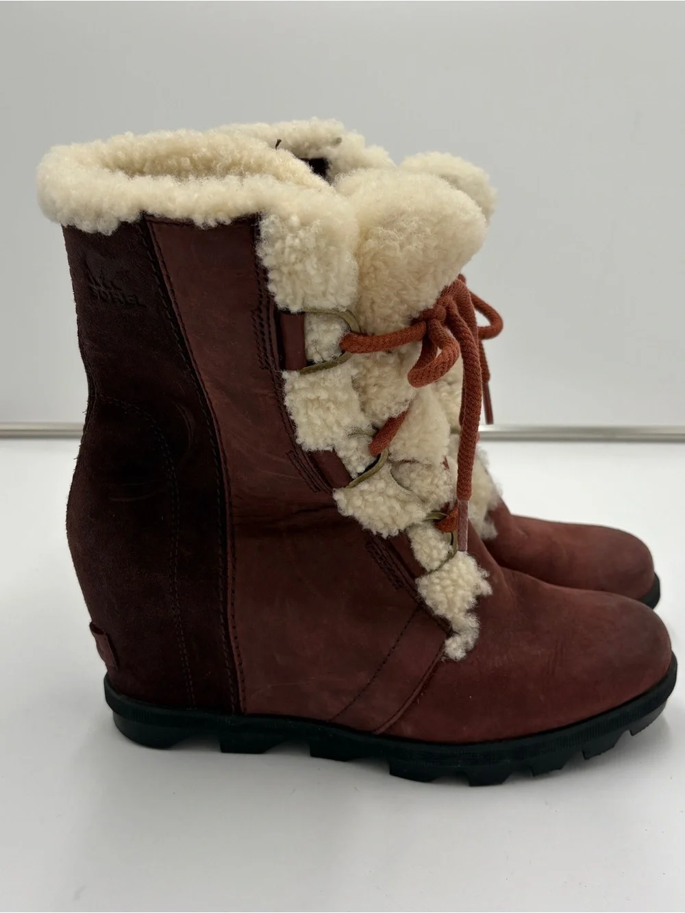 Sorel Joan of Arctic Boot Mid Lamb Shearling Wedge II Waterproof Cattail Sz 7.5